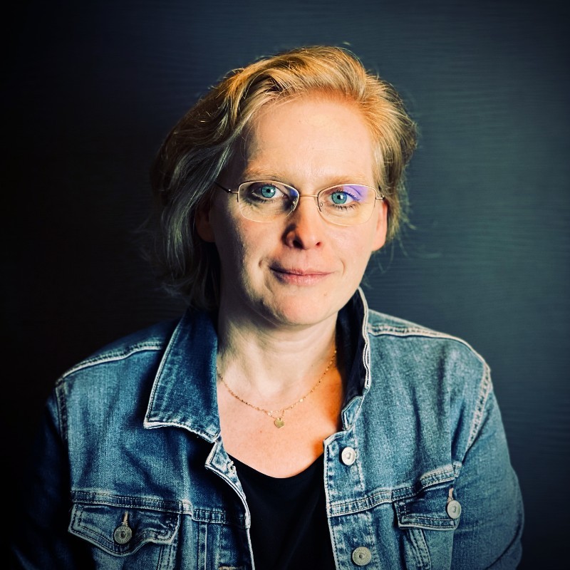 Vera BOUTINON - animatrice fresque performance collective